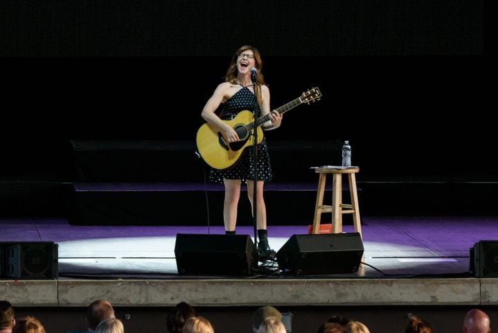 PHOTOS: Straight No Chaser & Lisa Loeb live at Rose Music Center