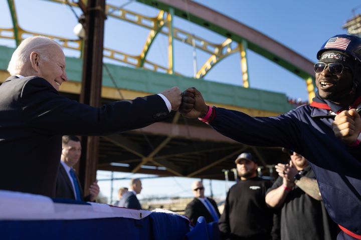 President Joe Biden fist bumps a union worker at the Baltimore and Potomac Tunnel North Portal in Baltimore on Jan. 30, 2023. (Tom Brenner/The New York Times)