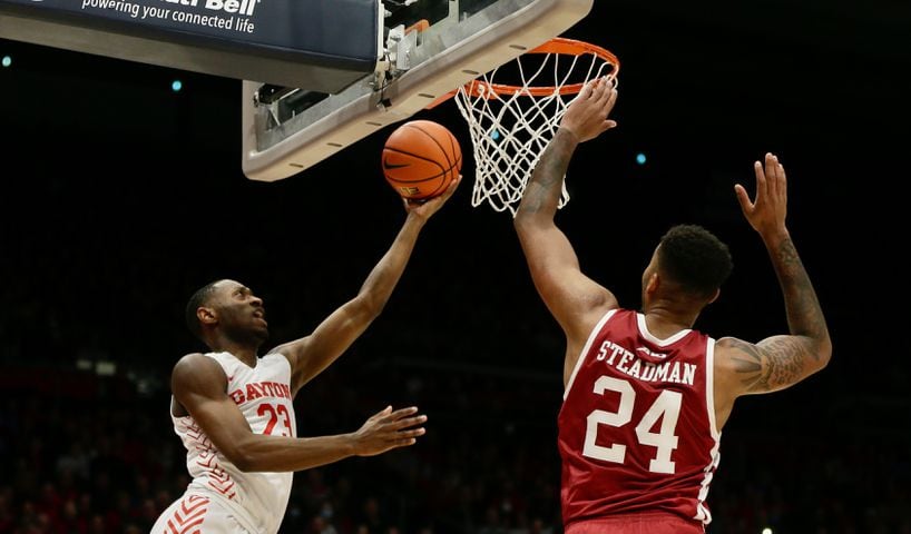 Dayton vs. UMass