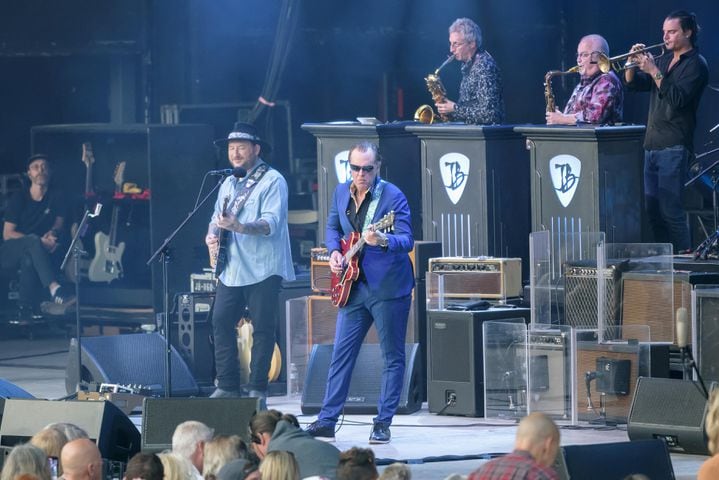 PHOTOS: Joe Bonamassa live at Fraze Pavilion