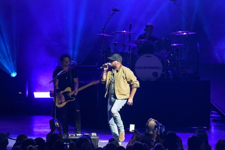 PHOTOS: Cole Swindell with Noah Hicks live at Rose Music Center