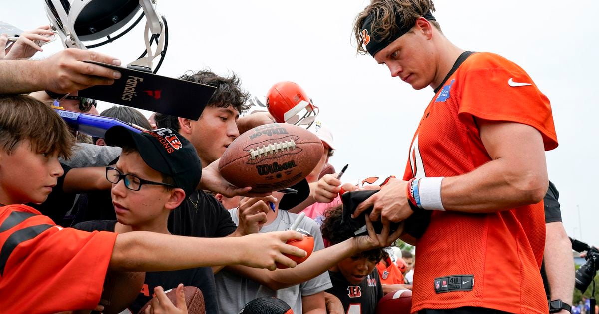 Joe Burrow regaining strength after appendix surgery