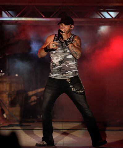 Brantley Gilbert at Country Concert '14