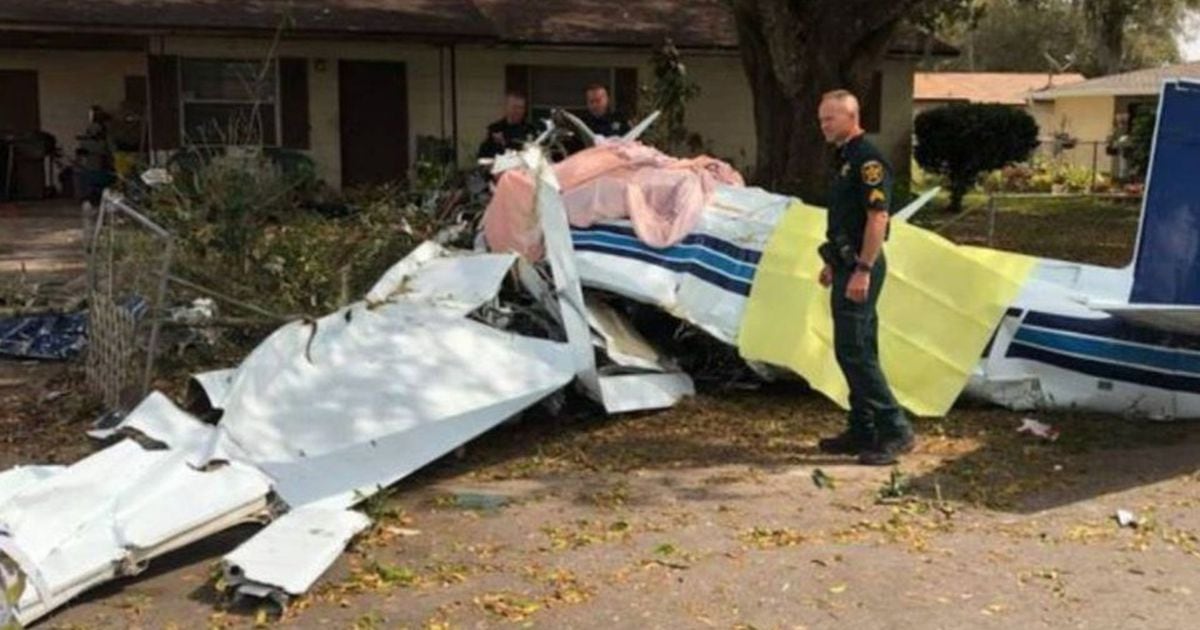 Two Killed When Small Plane Crashes Into Central Florida Yard