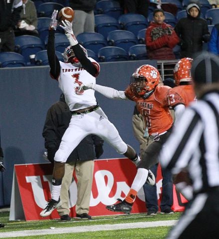 PHOTOS: Trotwood-Madison vs. Mansfield Senior, D-III state football championship