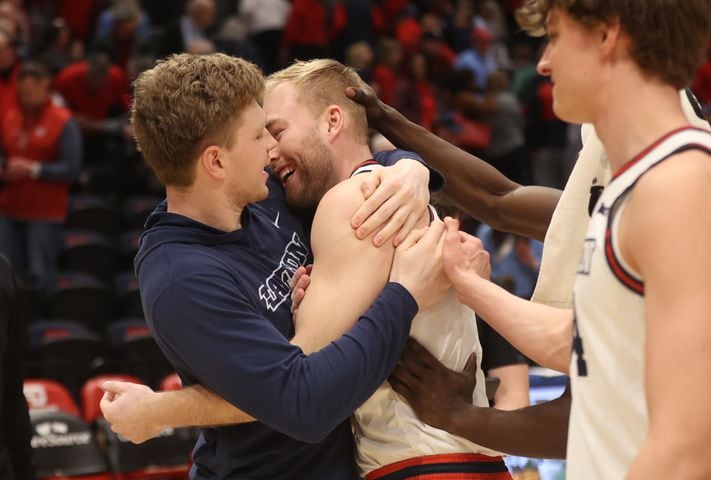 Dayton vs. Davidson