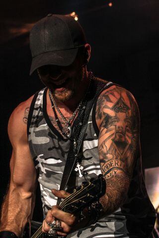 Brantley Gilbert at Country Concert '14