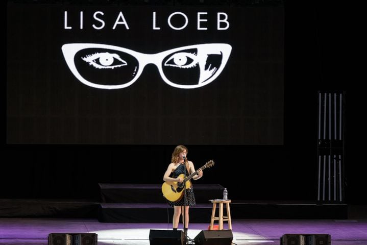 PHOTOS: Straight No Chaser & Lisa Loeb live at Rose Music Center