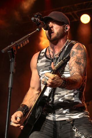 Brantley Gilbert at Country Concert '14