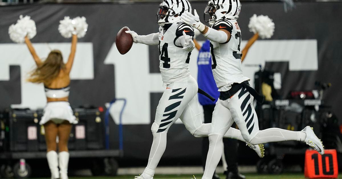 Bengals give 'white out' crowd a reason to celebrate with win over the  Dolphins