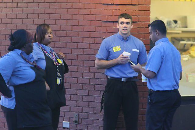 Photos Deadly Shooting At Waffle House