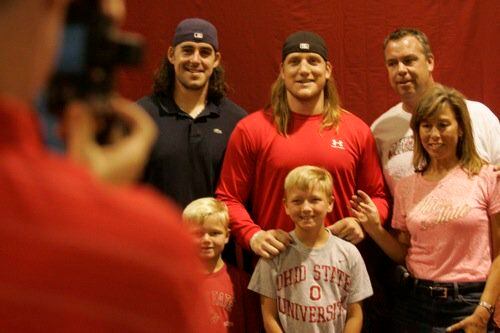 A.J. Hawk holds fundraiser