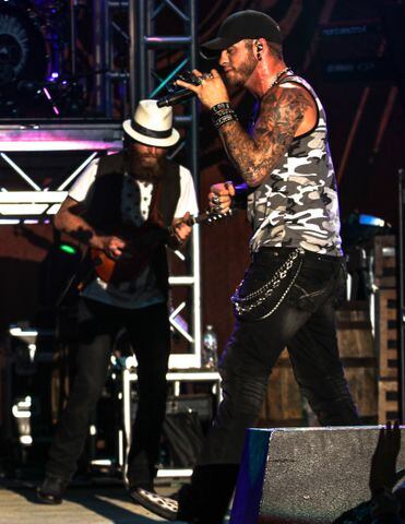 Brantley Gilbert at Country Concert '14