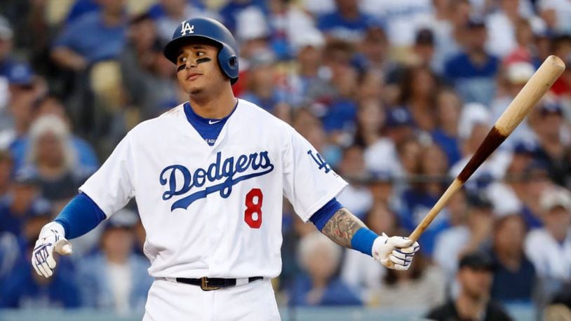 Manny Machado agrees to record $300M deal with Padres, reports say