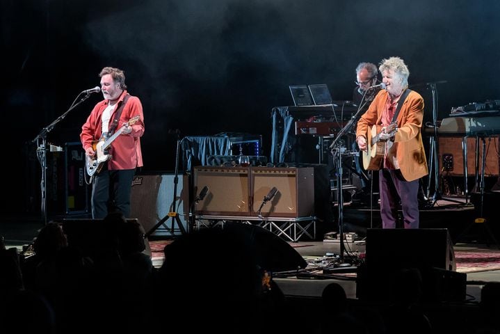 PHOTOS: Crowded House live at Rose Music Center