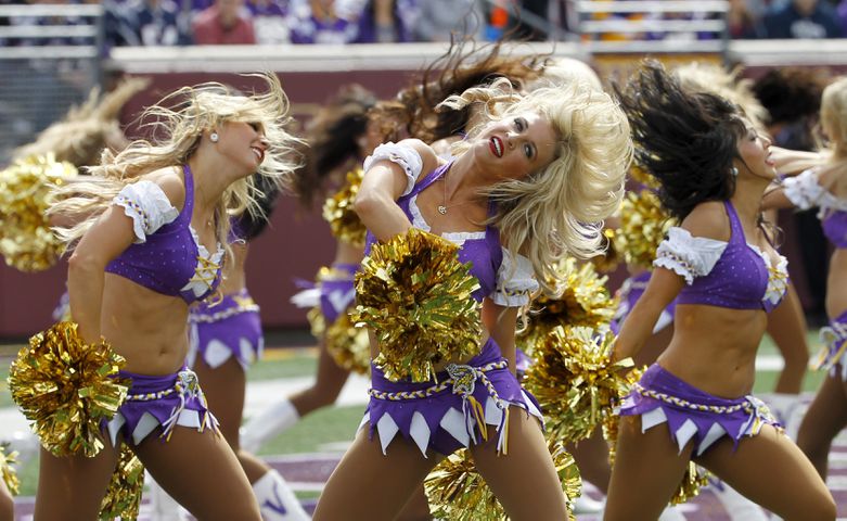 Here's how to be a Los Angeles Rams cheerleader – Daily Breeze