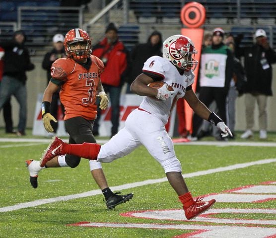 PHOTOS: Trotwood-Madison vs. Mansfield Senior, D-III state football championship