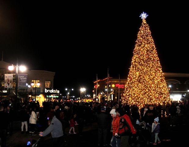 PHOTOS: Did we spot you at The Greene’s Christmas tree lighting?