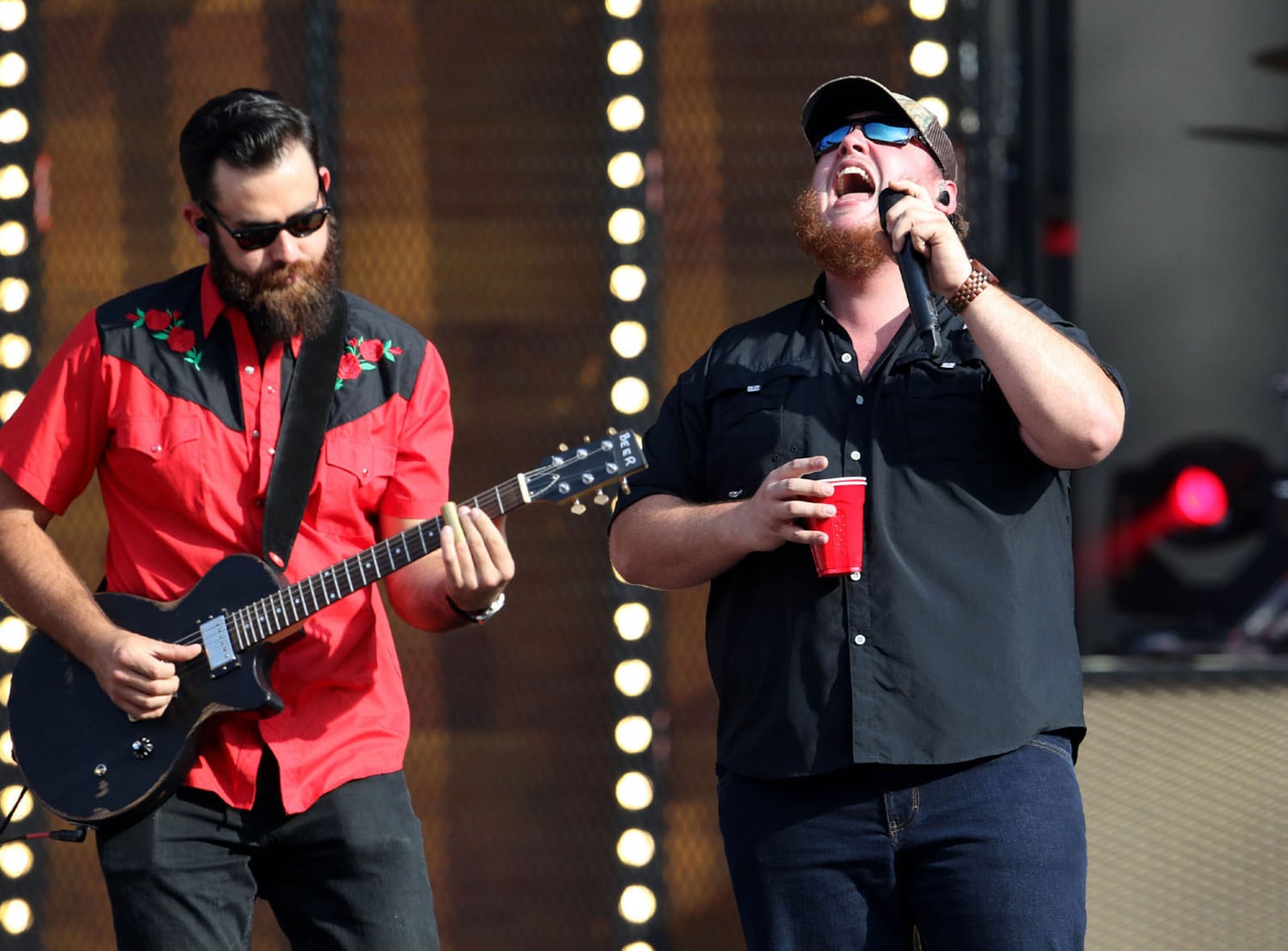 -- Luke Combs
Jason Aldean brought his High Noon Neon Tour to sold out SunTrust Park on Saturday, July 21, 2018, with openers Hootie & the Blowfish, Luke Combs and Lauren Alaina. Their upcoming show at Riverbend Music Center in Cincinnati has been canceled. Robb Cohen Photography & Video /RobbsPhotos.com