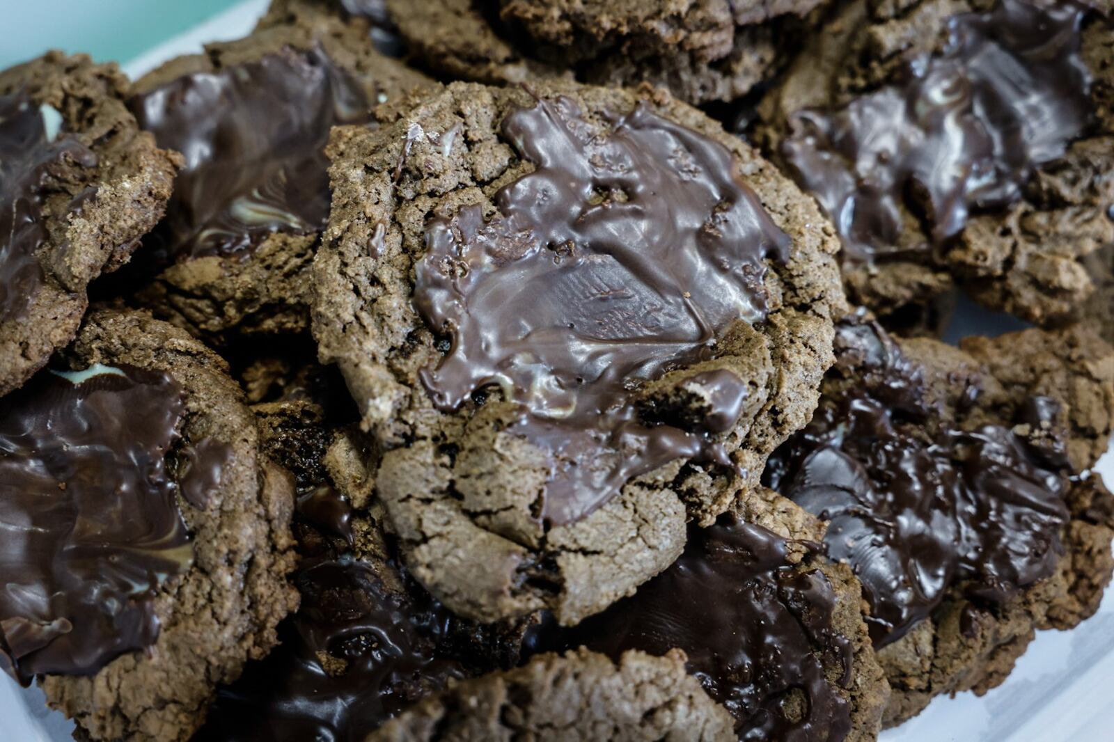 The Dayton Daily News Holiday Cookie Contest returned this year with area bakers submitting 32 of their very best recipes. A panel of judges selected the top three cookies. Pictured are Chocolate Mint Cookies
submitted by Greg Smallwood of Waynesville. JIM NOELKER/STAFF