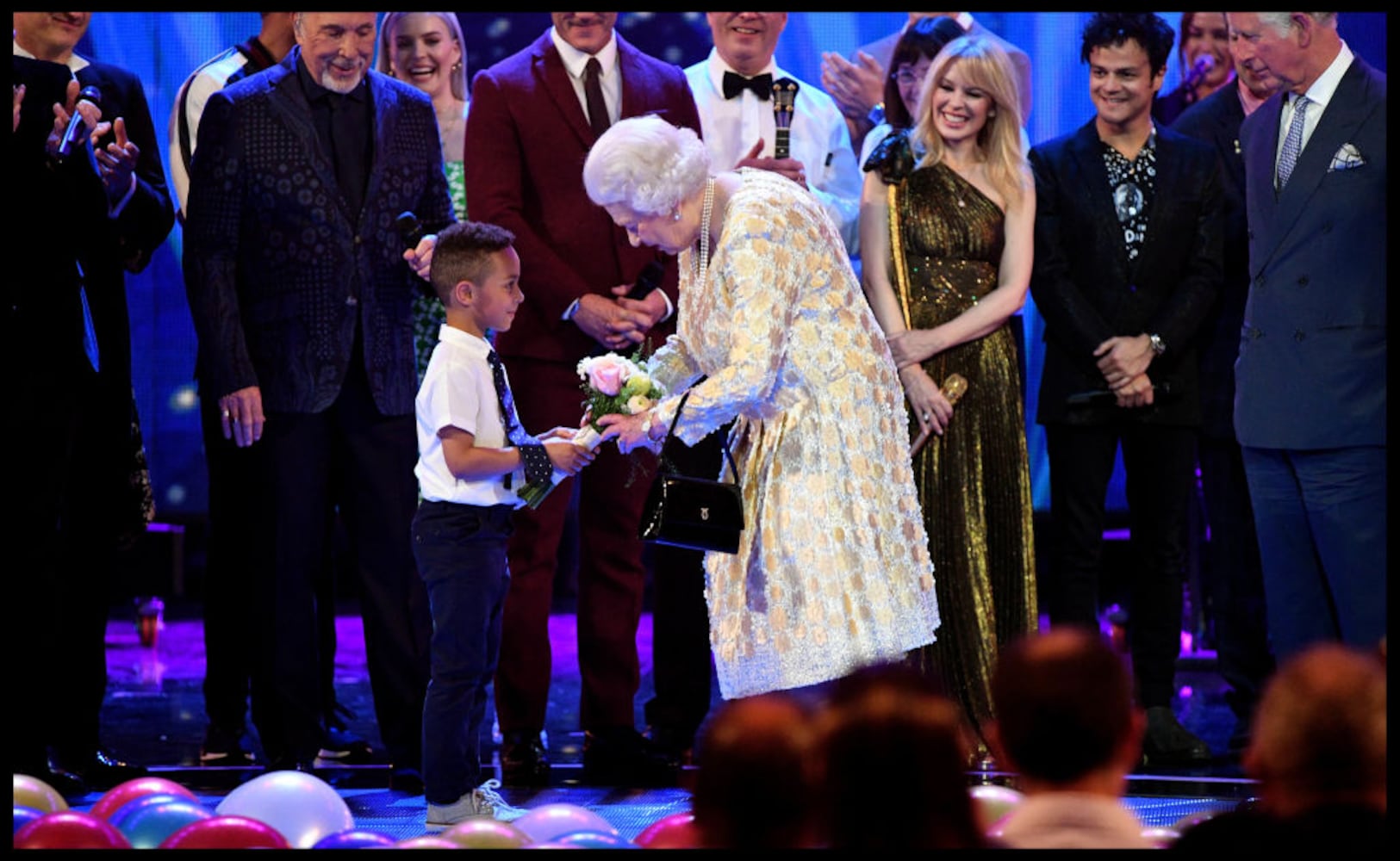 queen elizabeth ii celebrates 92nd birthday