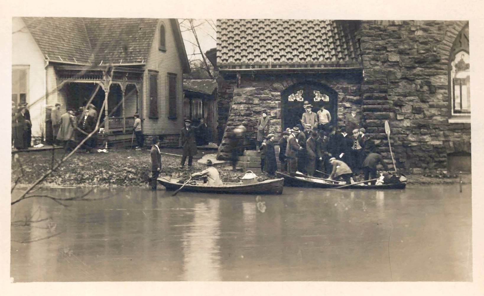 History Extra: Postcards from the flood