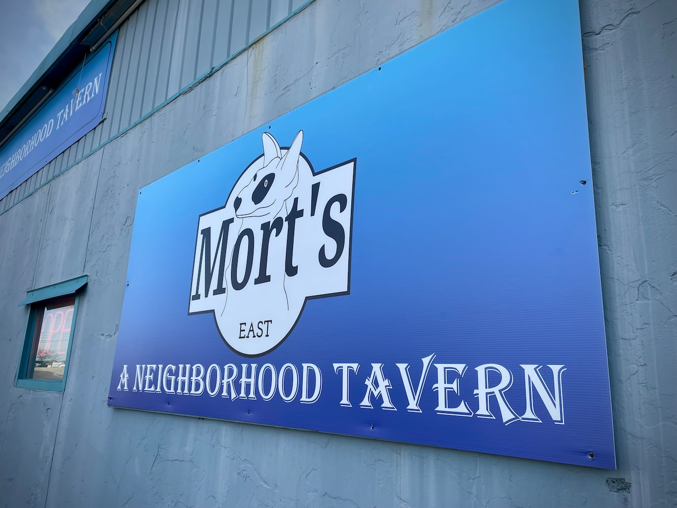 Mort’s East