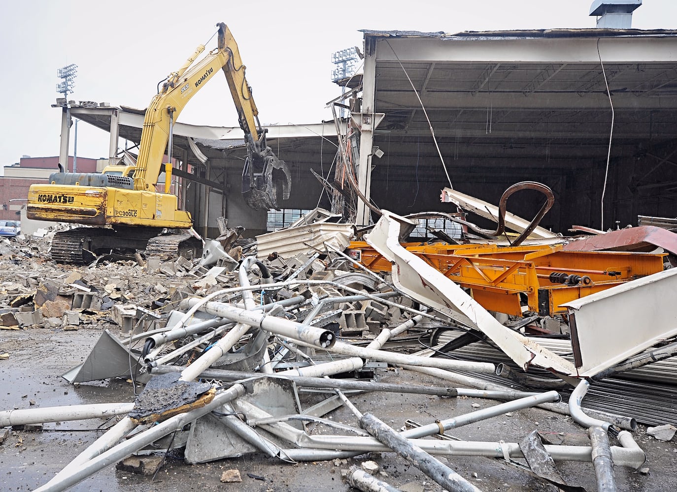 PHOTOS: Demolition begins on part of Mendelson’s complex in Dayton