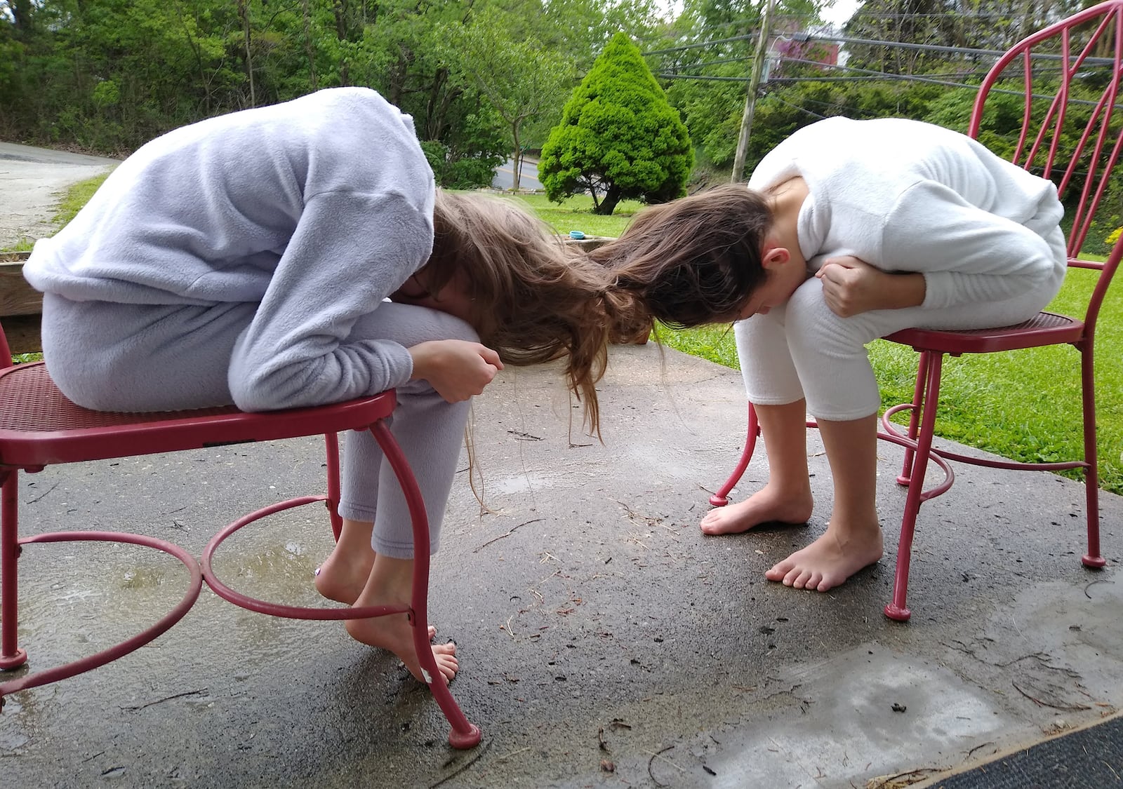 Mia and Scarlett OâKeefe of Sydney recreated âLost and Found,â a sculpture by Allison Saar found in the museumsâ Dicke Wing of American Art. CONTRIBUTED PHOTO