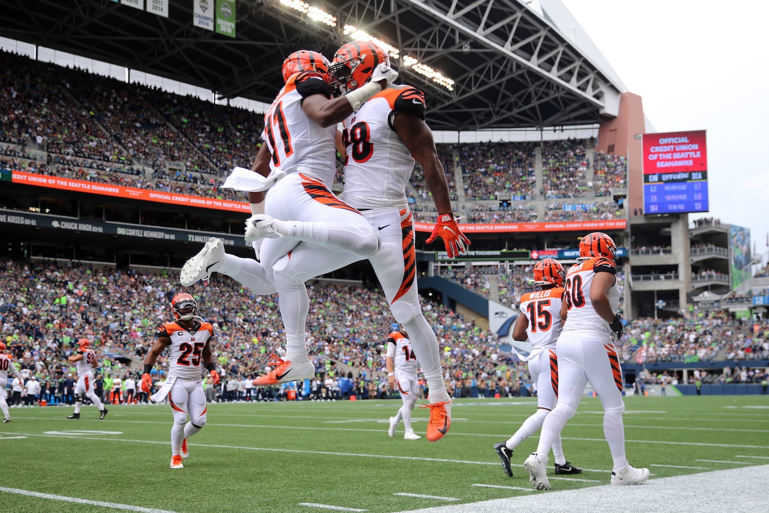 PHOTOS: Cincinnati Bengals lose season opener to Seattle Seahawks