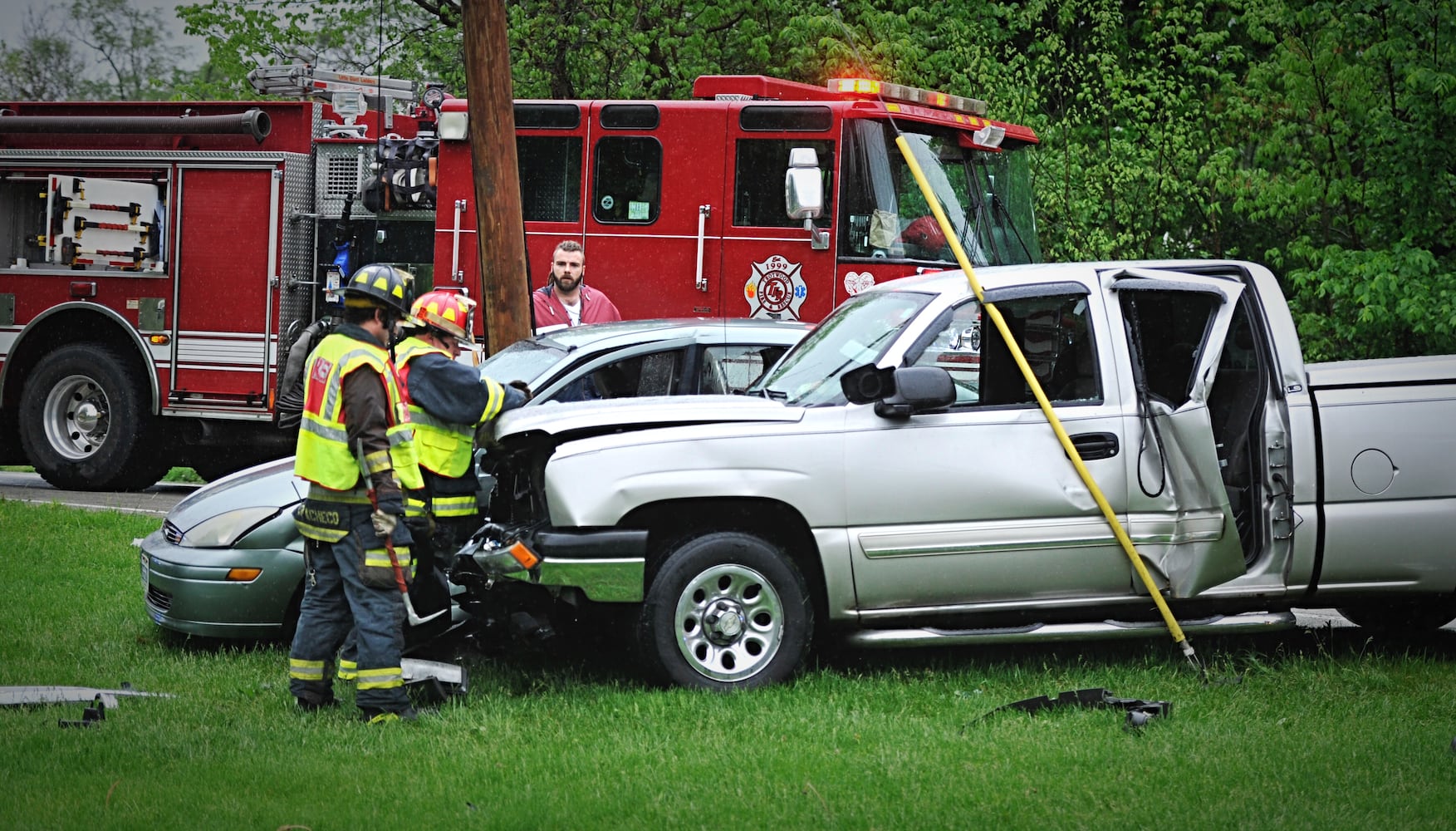 PHOTOS: 1 injured in Trotwood crash