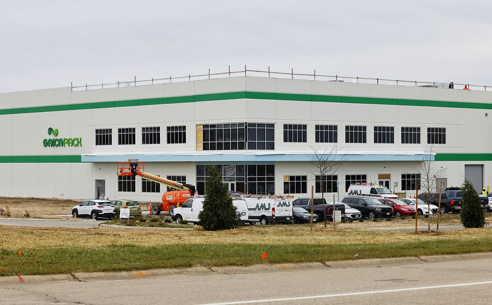 Saica, which makes cardboard boxes exclusively from recycled materials, is preparing to begin manufacturing many of them in April. The company recently performed a test run at its first North American facility in Hamilton. NICK GRAHAM/STAFF