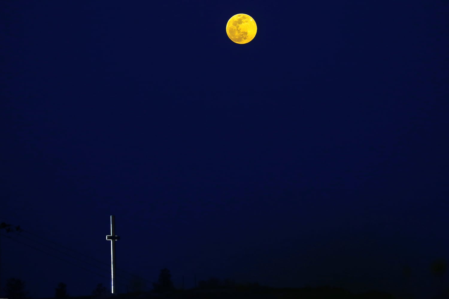 Photos: 'Super snow moon,' largest supermoon of 2019, lights up the sky