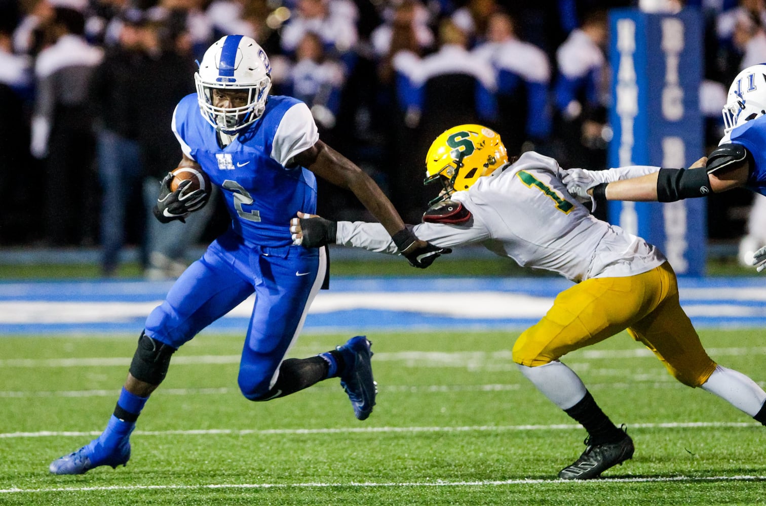 Hamilton Big Blue football beats Sycamore 14-7