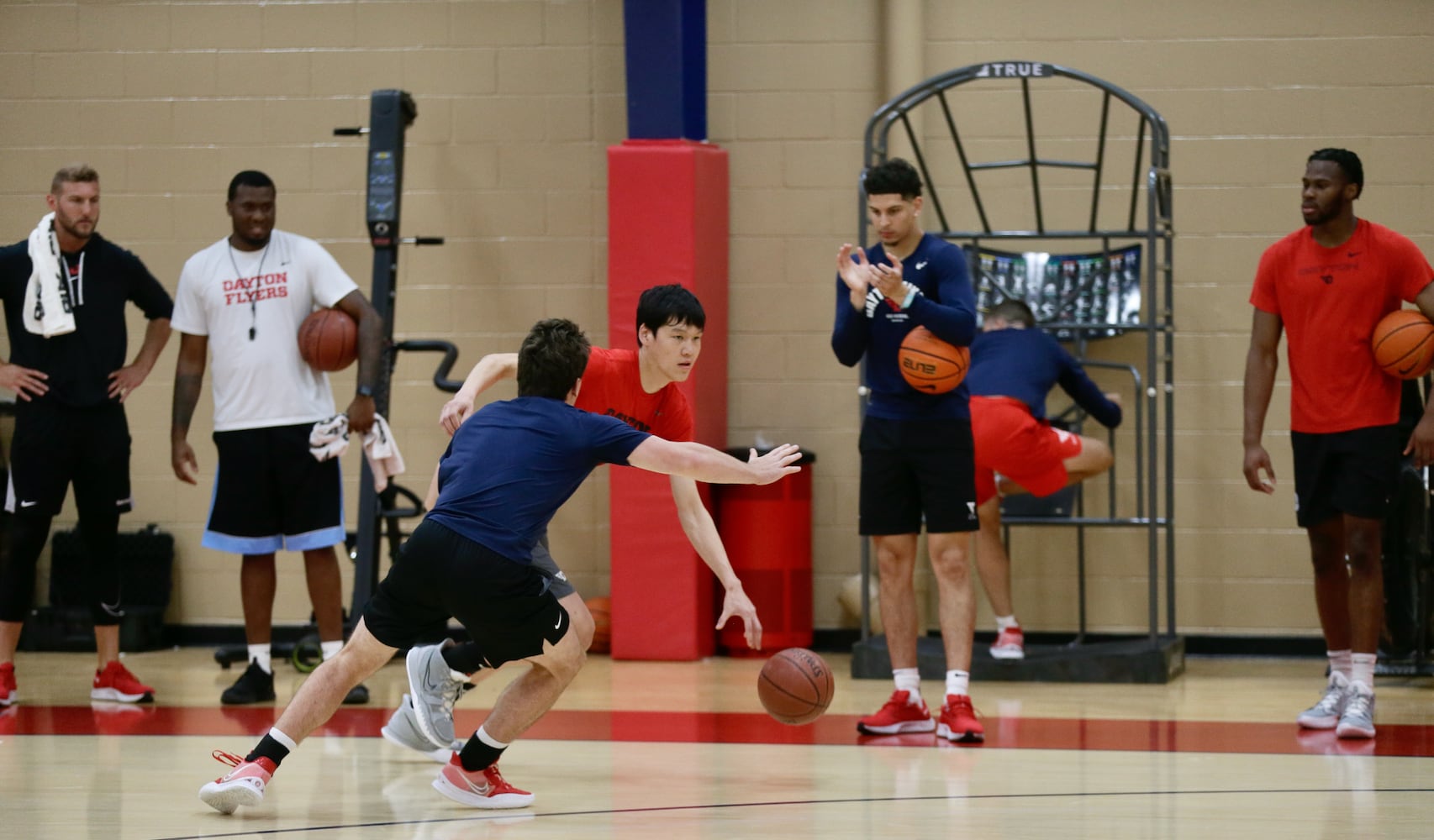 Dayton Flyers practice