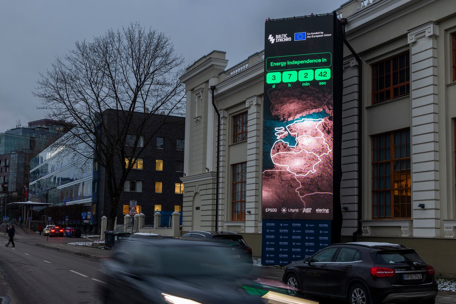 A screen near the Energy Museum and Mindaugas Bridge indicates that on February 8 the Baltic States will disconnect from the Russian electricity grid to synchronise with Continental Europe, in Vilnius, Lithuania, Tuesday, Feb. 4, 2025. (AP Photo/Mindaugas Kulbis)