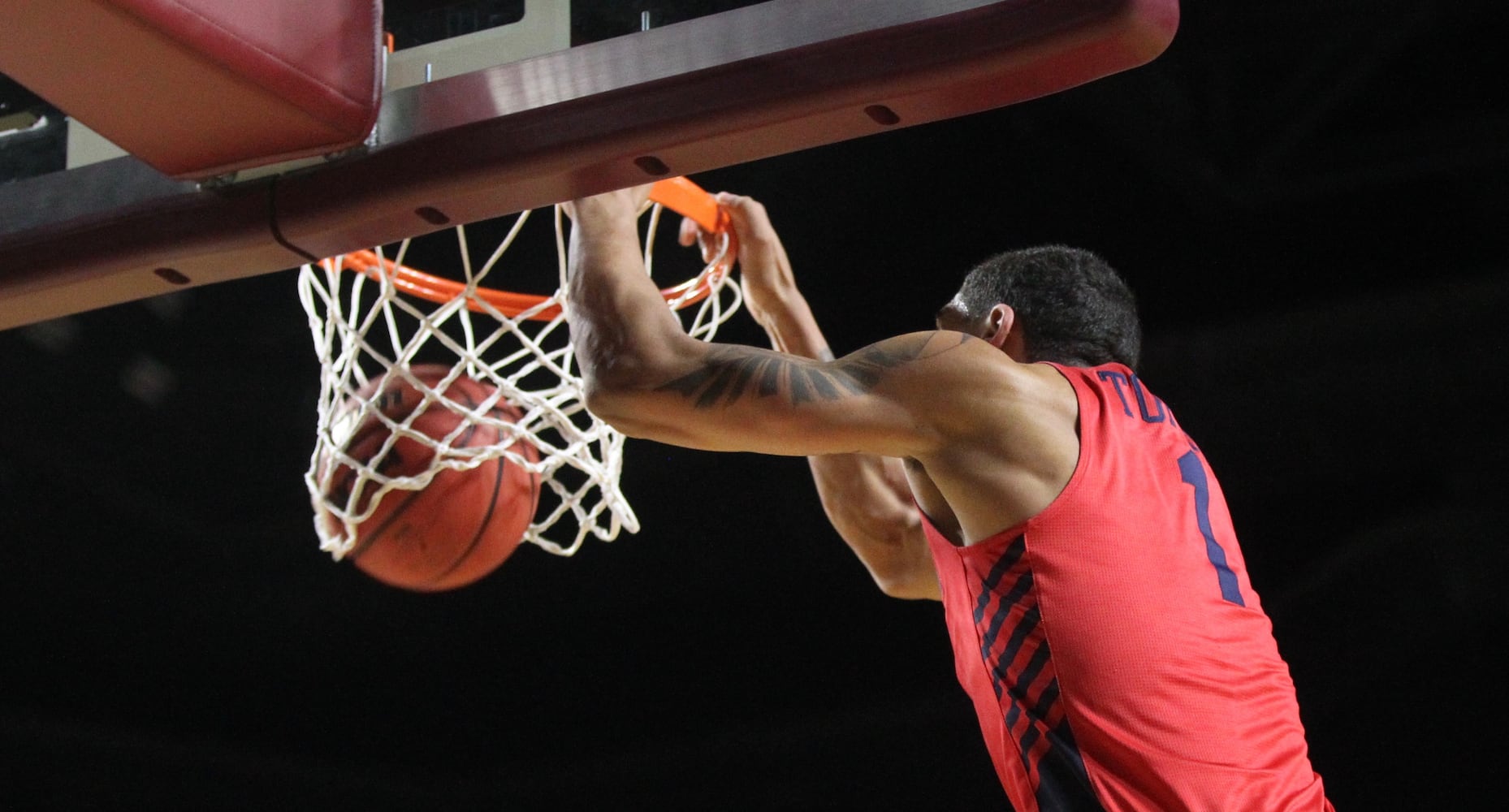 Twenty photos: Dayton Flyers vs. UMass