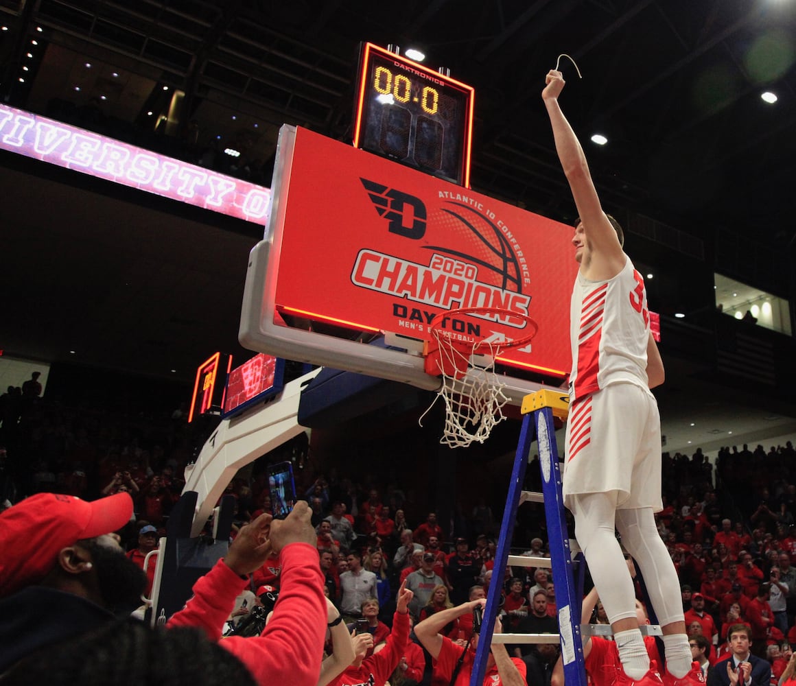 Photos: Dayton Flyers celebrate record-breaking 29th victory