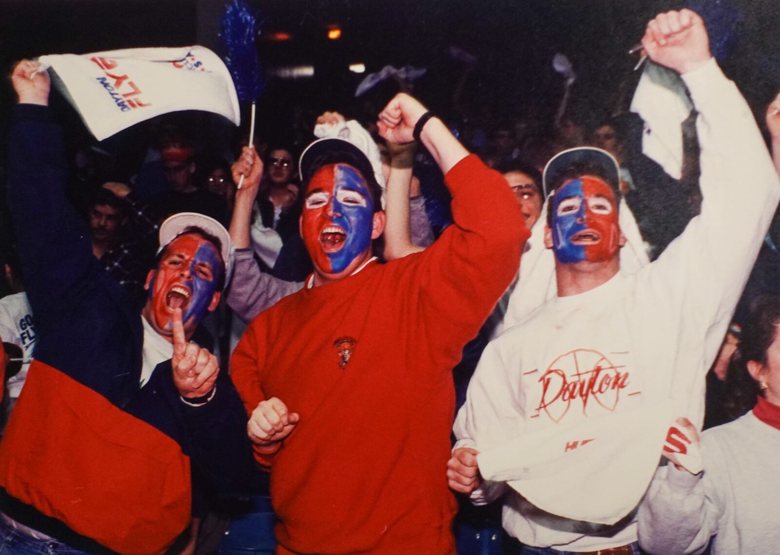 Dayton Flyer fans, Mar. 1, 1990. COURTESY OF WRIGHT STATE UNIVERSITY, DAYTON DAILY NEWS ARCHIVE