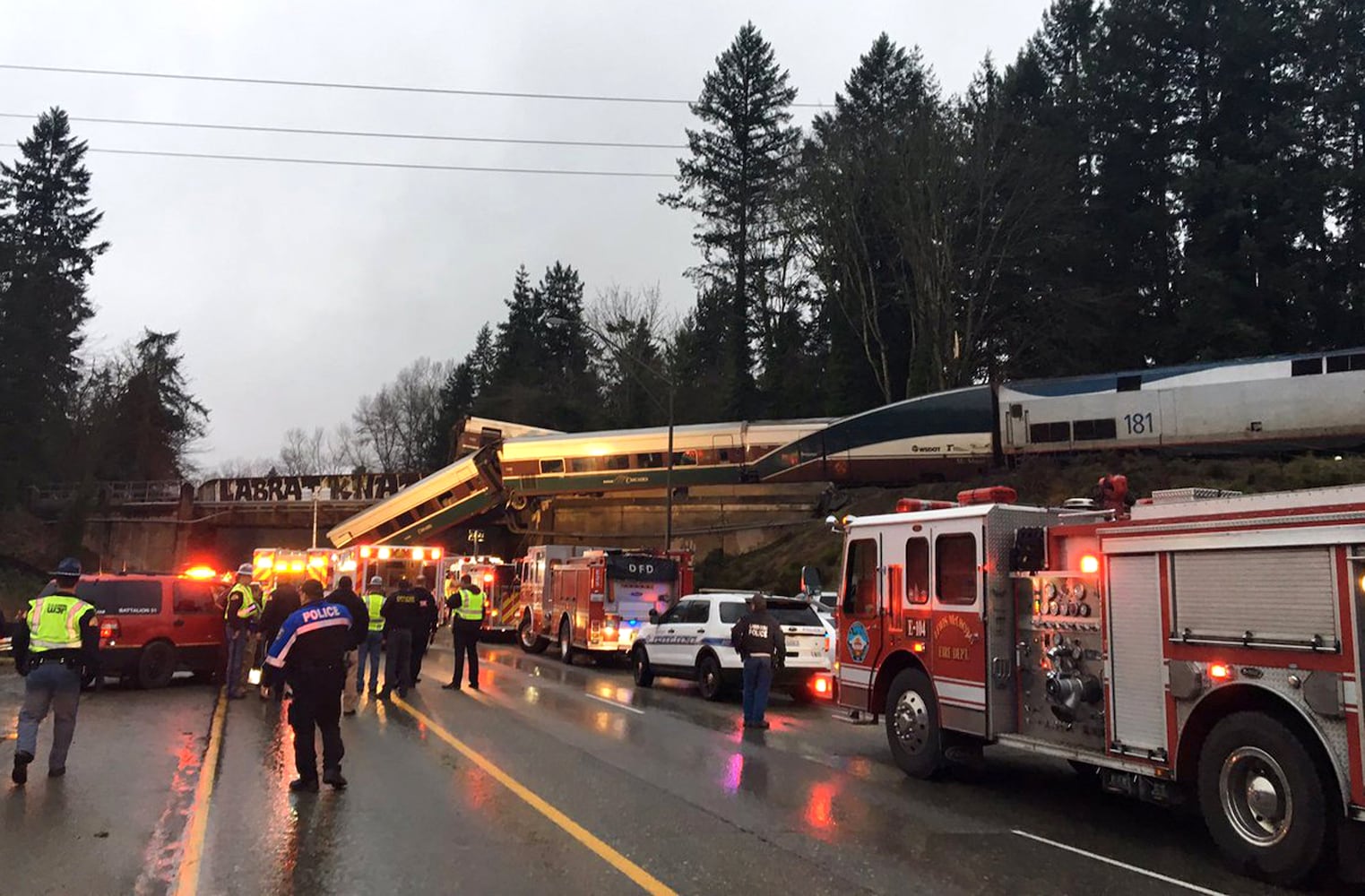 Photos: Amtrak train derails in Washington