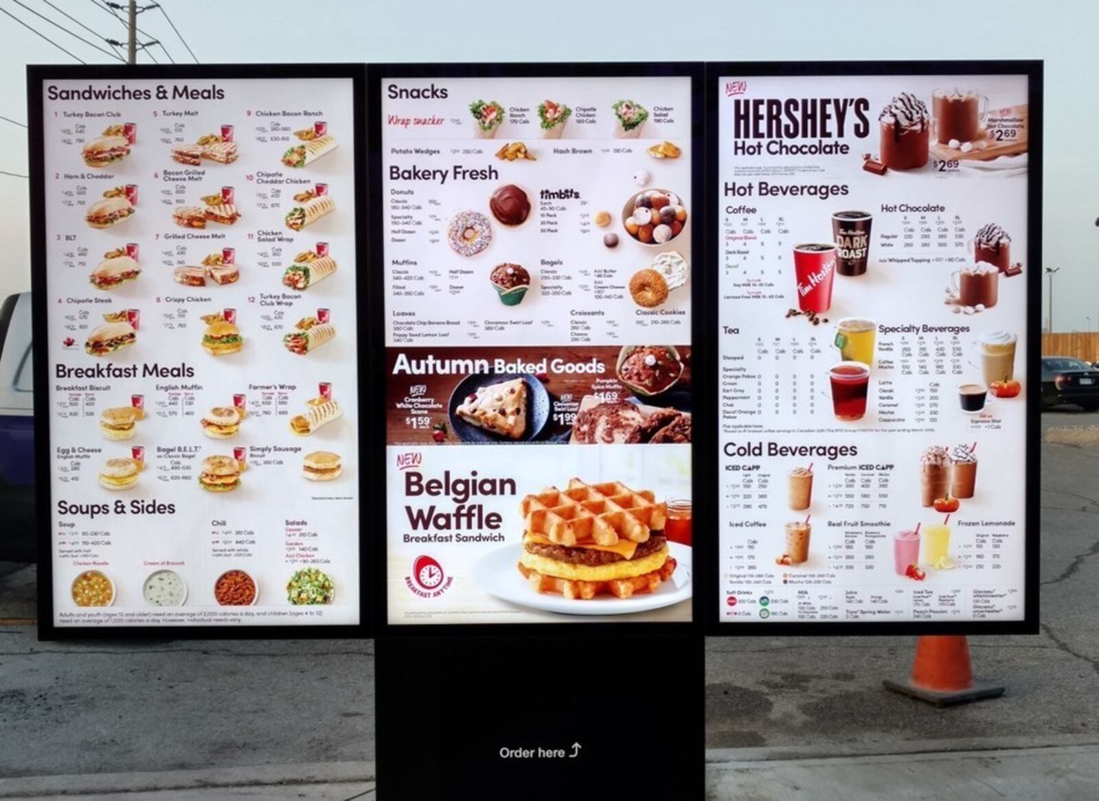 A Tim Horton's drive-through menu board. (CNW Group/Restaurant Brands International Inc.)