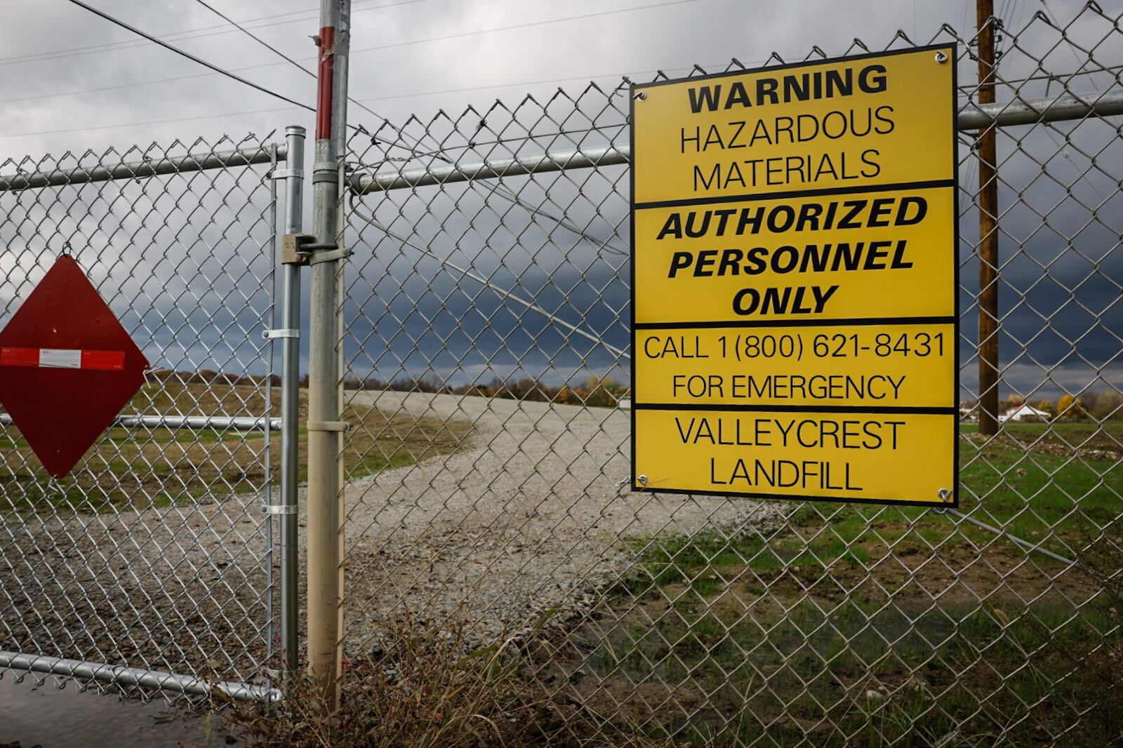 A gate is blocking Valleycrest Drive near the old Valleycrest landfill. The site has been deemed a Superfund site. JIM NOELKER/STAFF