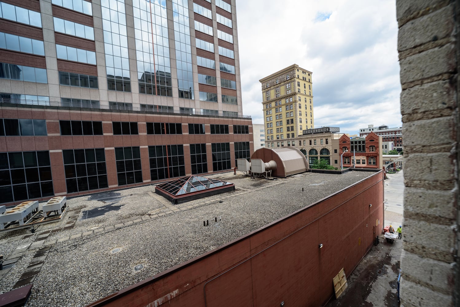 Photos: Lindsey Building construction progress