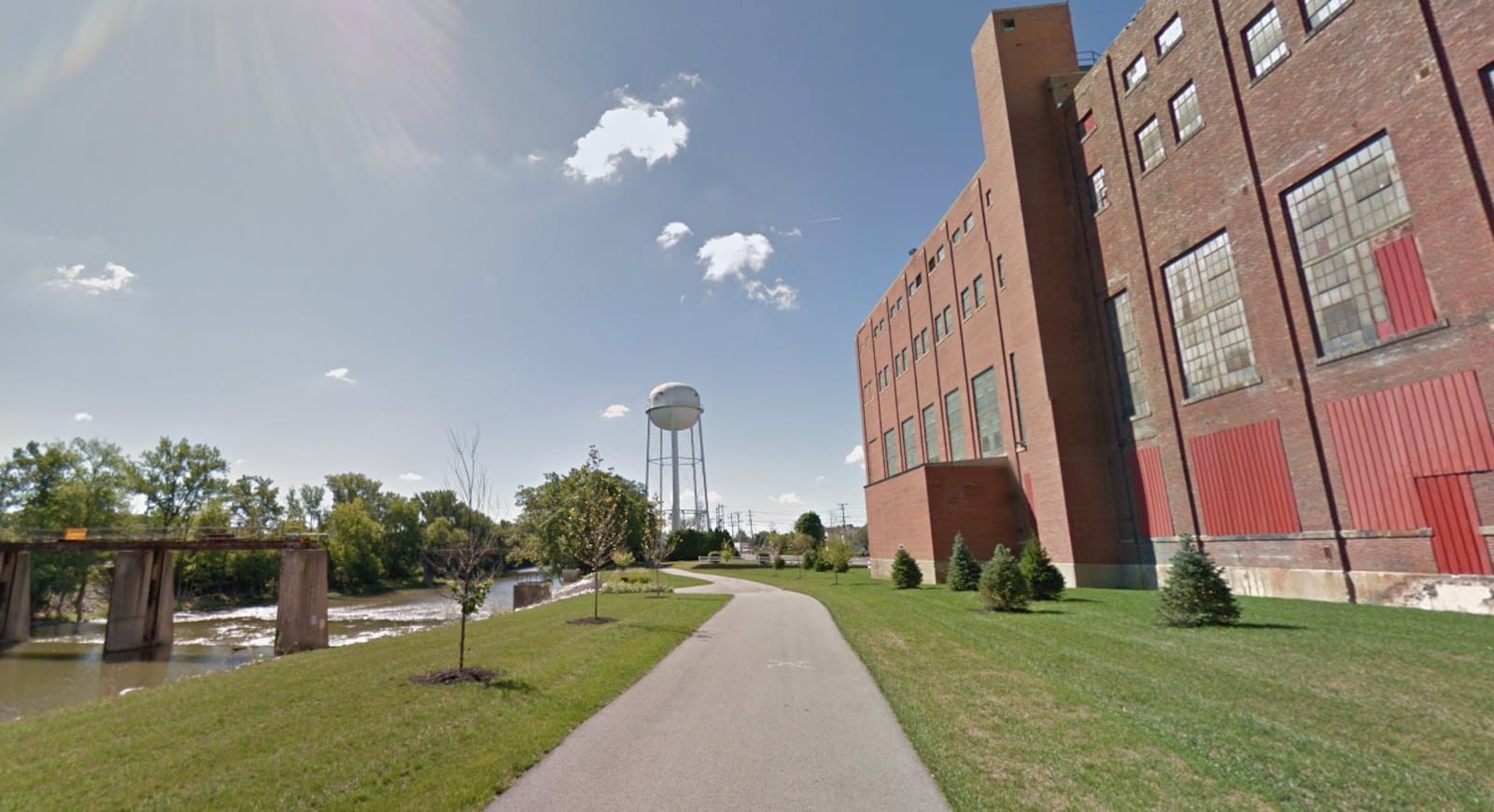 Ohio brownfield funding has been approved for remediation of the Piqua Power Plant building, in hopes that the structure along South Main Street and the Great Miami River can be reused. Source: Google image