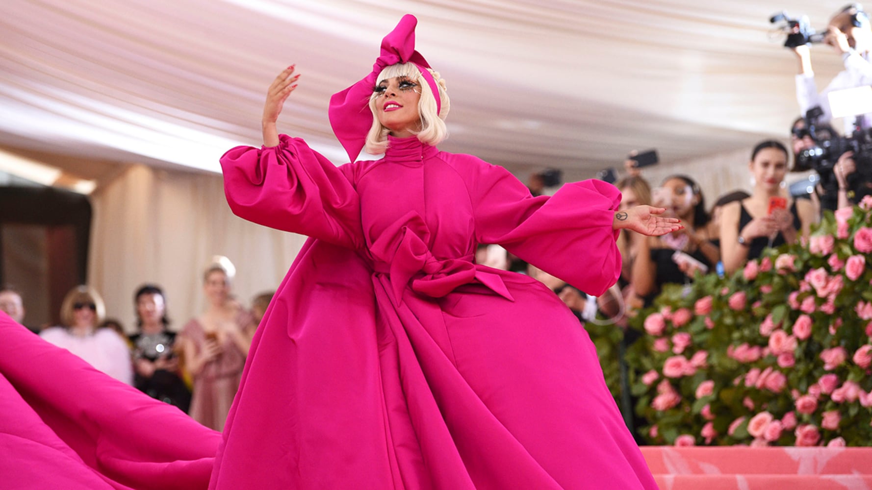 Photos: Lady Gaga’s big, pink red carpet arrival at 2019 MET Gala