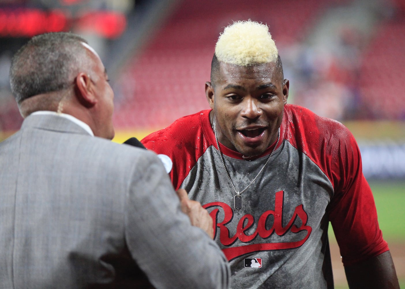 Photos: Reds celebrate Yasiel Puig's walk-off hit