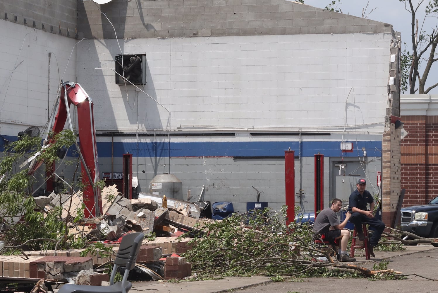 PHOTOS: Daylight reveals widespread damage from Monday storms