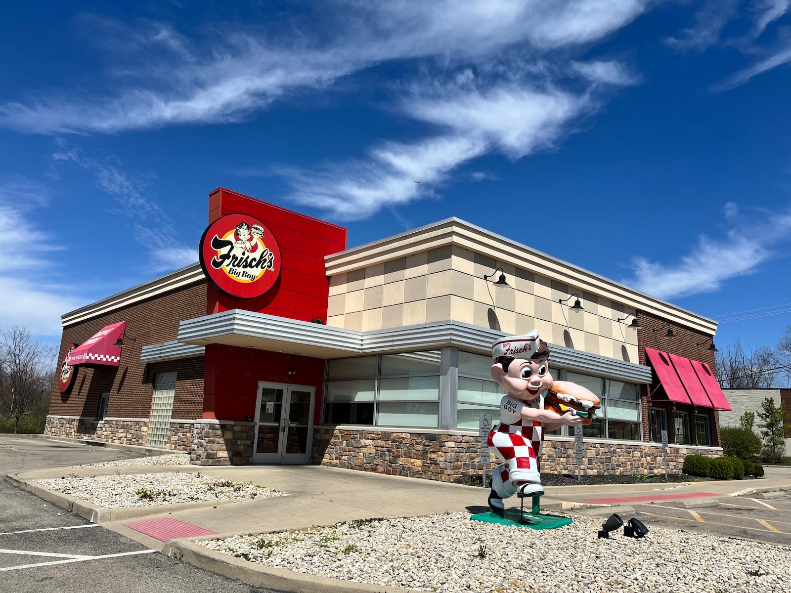 Frisch’s Big Boy at 1231 N. Fairfield Road in Beavercreek is “permanently closed,” according to a sign posted at the restaurant. NATALIE JONES/STAFF