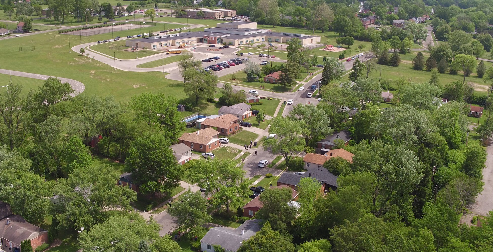 2 children shot near Dayton school