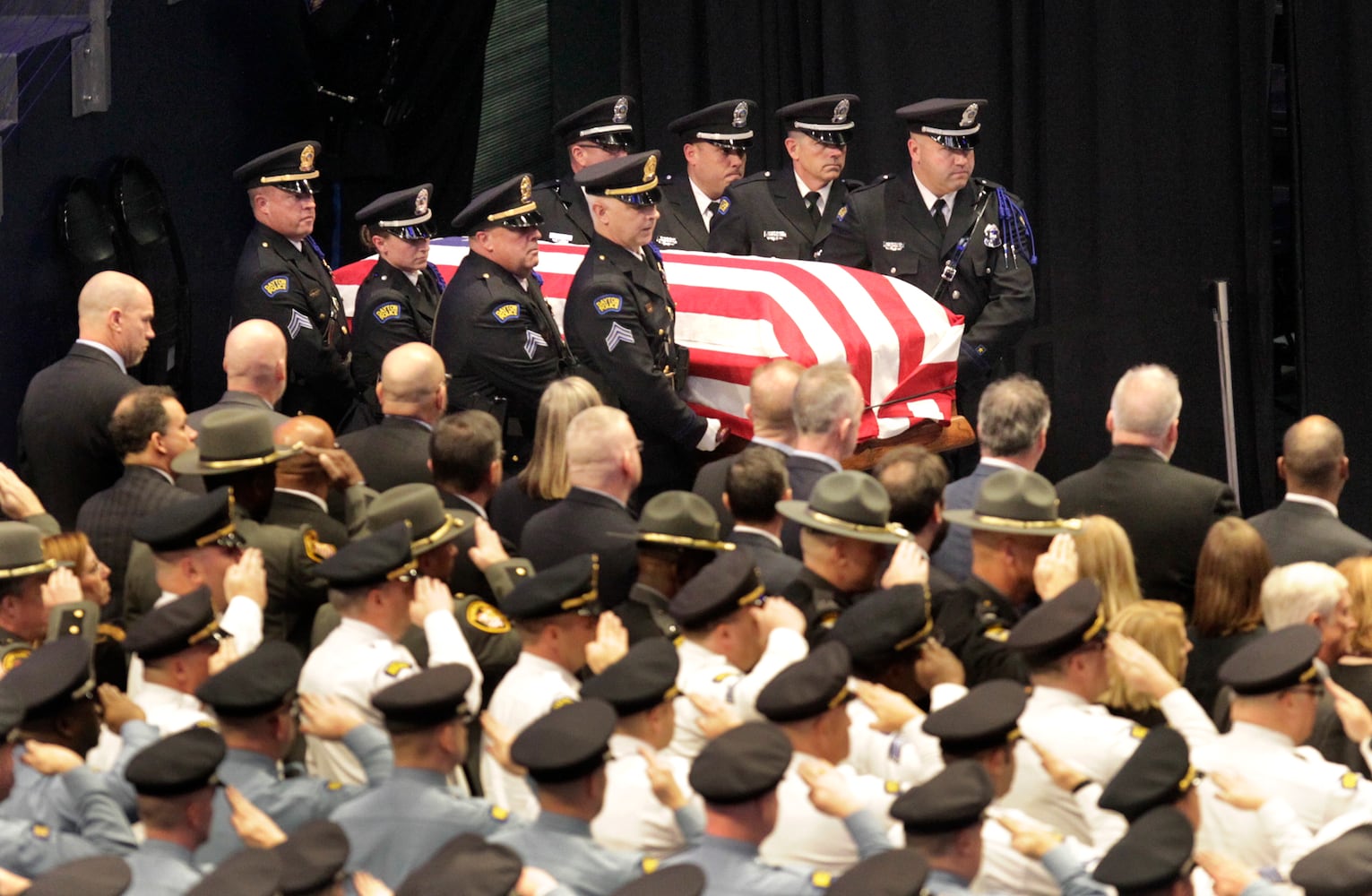 PHOTOS: Community comes together for Det. Jorge DelRio’s funeral service